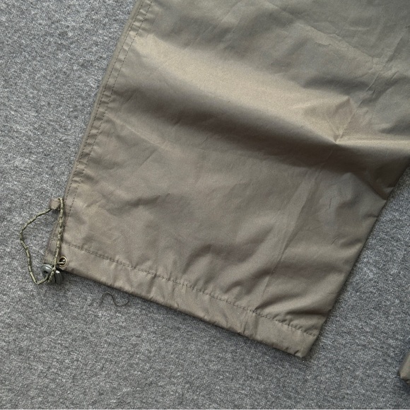 Men's green Cargo nylon Pants - Picture 5 of 9